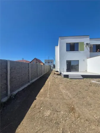 Casă 3 camere Moșnița Nouă - poza 3