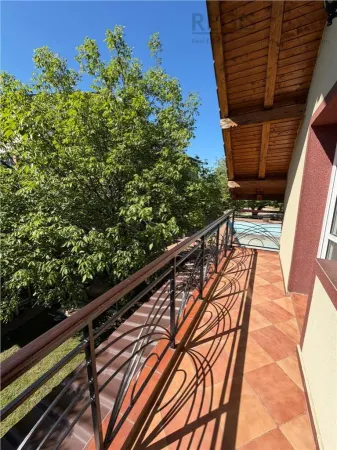 Casă 4 camere Bran - poza 1