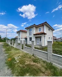 DUPLEX SEPARAT PRIN GARAJ - ZONA FOARTE BUNA - TOATE UTILITATILE - foto 6