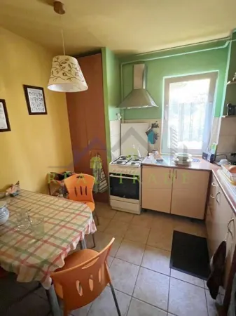 Apartament 3 camere Brașov - poza 1