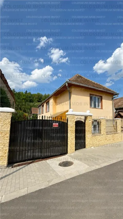 Casă 4 camere Rupea - poza 1