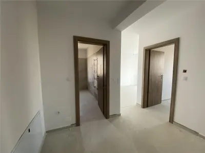 Apartament 1 cameră | 38 mp | Parcare inclusă | Centrală proprie | Giroc - Giroc