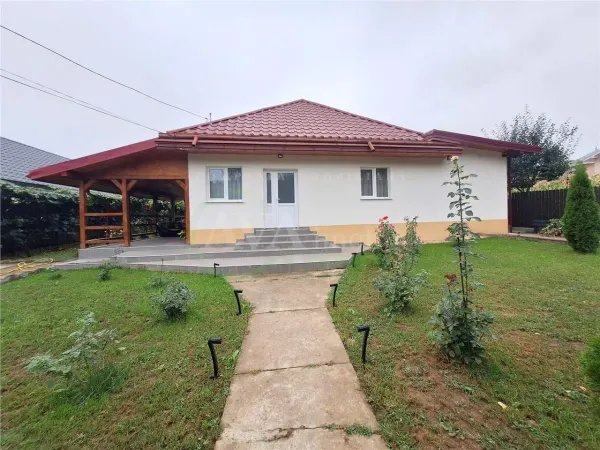 Casă 4 camere Bacău - poza 1