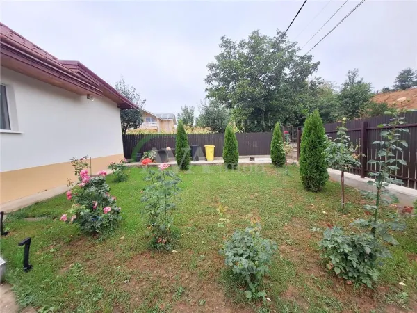 Casă 4 camere Bacău - poza 3