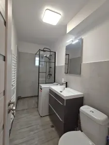 Apartament 2 camere - Zona Garii - 530 Euro - foto 7