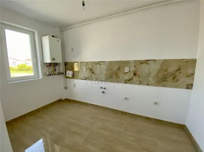 Giroc, apartament 3 camere, centrala proprie, etaj 1, parcare - foto 2