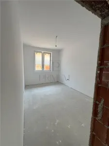 GIROC - DUPLEX PE PARTER - 4 CAMERE - TEREN 300MP - foto 6