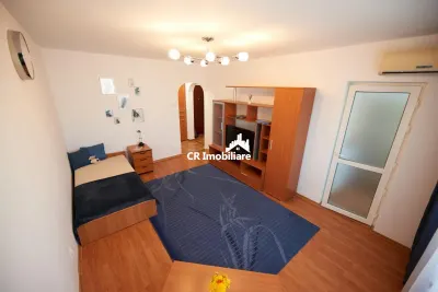 Garsoniera, Tineretului - foto 1