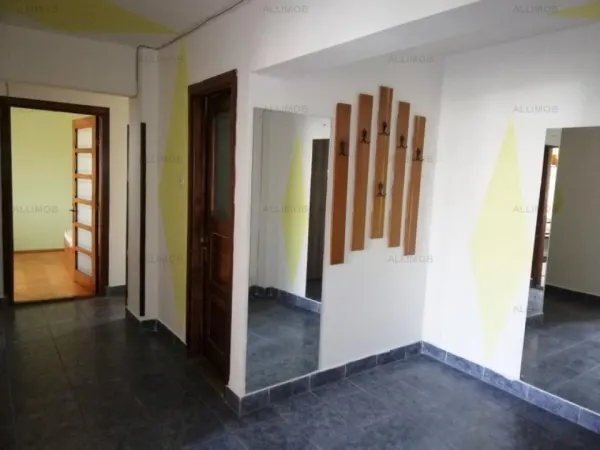 Apartament 3 camere Ploiești - poza 14
