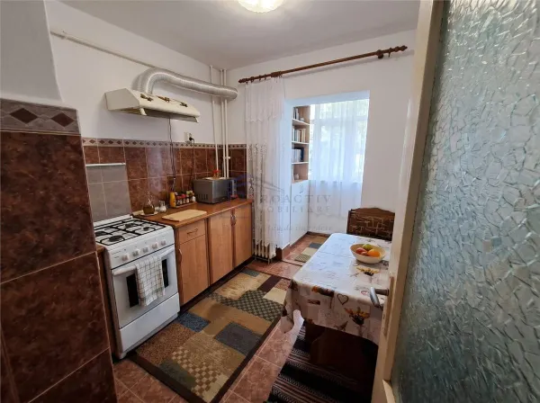 Apartament 3 camere Suceava - poza 8