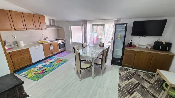 Apartament 4 camere Oravita - poza 2