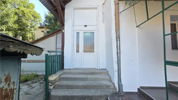 Apartament 4 camere Oravita - poza 17