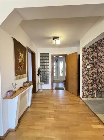 Casă 4 camere Dumbrăvița - poza 4