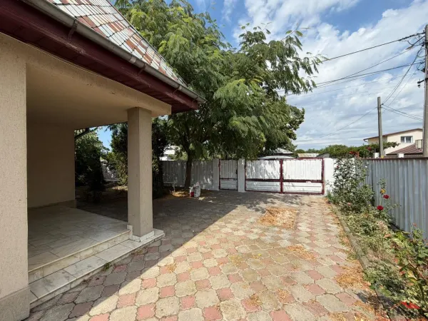 Casă 3 camere Golești - poza 2