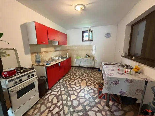 Casă 3 camere Golești - poza 12