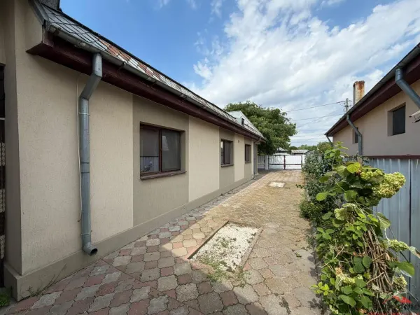Casă 3 camere Golești - poza 3