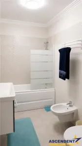 Resedinta moderna cu gradina proprie, 3 camere,  mobilata,   utilata, parcare privata, Tractorul, Brasov - foto 9