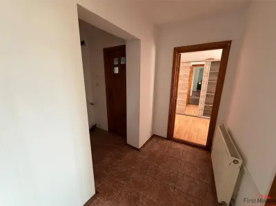 Apartament 3 camere, central, etaj 4 cu acoperis - foto 19