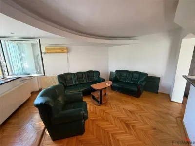 Apartament 3 camere, central, etaj 4 cu acoperis - foto 8