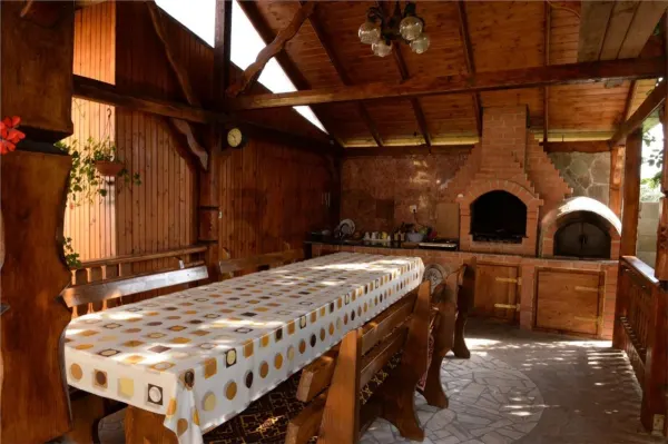 Casă 8 camere Sânmartin - poza 5