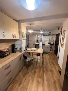 RECO, Apartament 3 camere, decomandat, renovat complet, etaj intermediar - foto 11