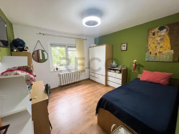 Apartament 3 camere Oradea - poza 15