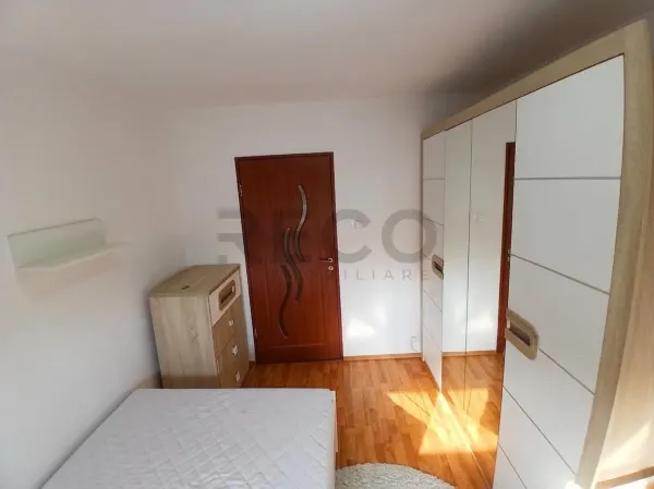 Apartament 3 camere Oradea - poza 12