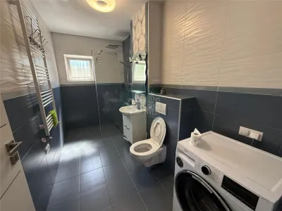 Apartament modern cu 3 camere terasa si 2 parcari in Kogalniceanu - foto 11