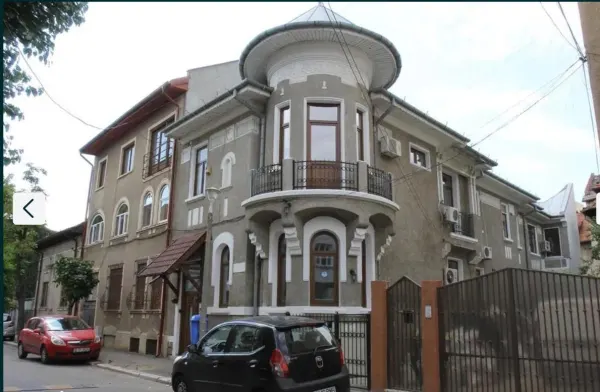 Casă 16 camere București - poza 1