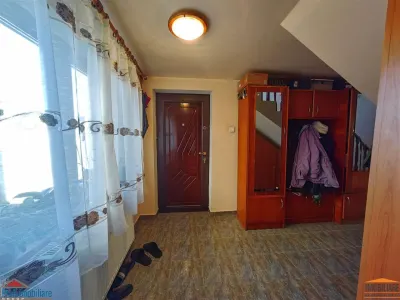 Casa mare cu etaj la principala in Fantanele - REDUCERE - foto 4
