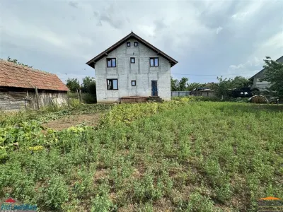 Casa noua cu 6 camere in SAGU la principala - foto 7