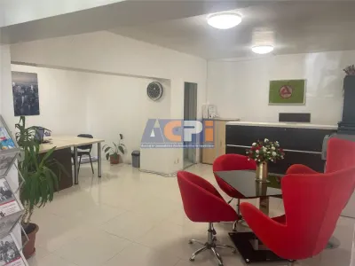 Spațiu comercial zona centrala Bacău - foto 2