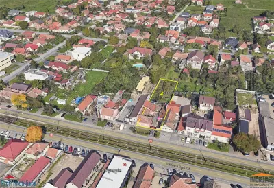 Casa pentru spatiu comercial pe calea Radnei - strada principala - foto 26