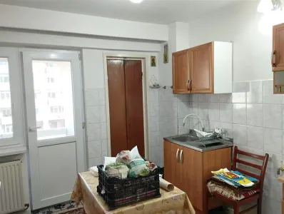 3 camere decomandate centru - foto 5