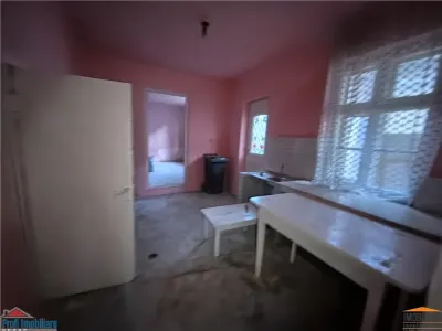 Casa cu 3 camere si pivnita in Lipova - foto 11