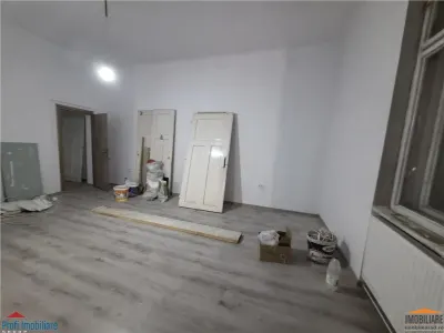 Apartament cu 2 camere renovat in zona Iosefin - foto 17