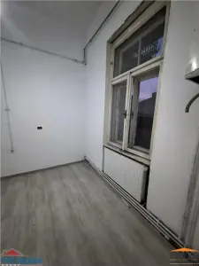 Apartament cu 2 camere renovat in zona Iosefin - foto 8