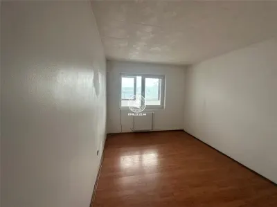Apartament cu 5 camere de vanzare - Gara - foto 4