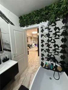 EXCLUSIVITATE! Apartament 2 Camere Decomandat, 79 mp, Loc de Parcare Inclus, Mobilat și Utilat Premium – Valea Lupului / Mall Moldova - foto 19