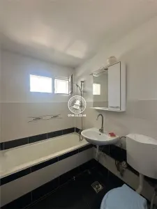 Apartament 2 camere de inchiriat, semidecomandat, etaj intermediar - Podu Ros - foto 14