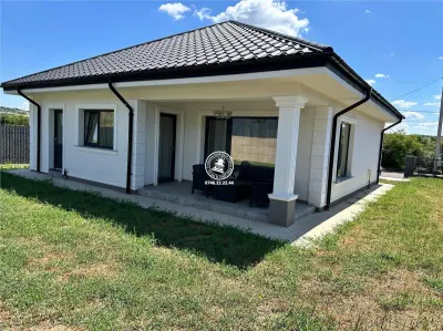Casa 3 camere de vanzare - Goruni, Tomesti - foto 4