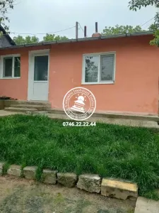 Casa 4 camere , 260 mp teren ,zona Ticau - Iasi - foto 4