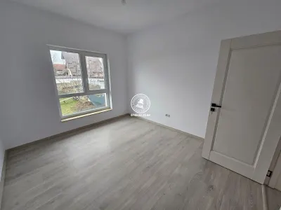 Vila P+1E ,4 camere ,560mp teren - Valea Lupului , Iasi - foto 15