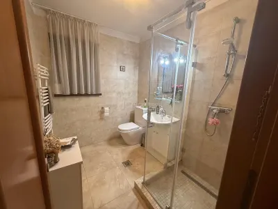 Casa individuala - Odaile Otopeni - 8 camere - 4 bai - 474mp - 903mp teren - foto 18