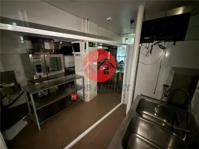 Spatiu Comercial cu Terasa si Vad Exceptional - foto 4