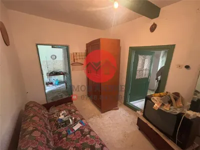Casa la soseaua principala, teren 1.309 mp in Plopul, Tulcea - foto 7