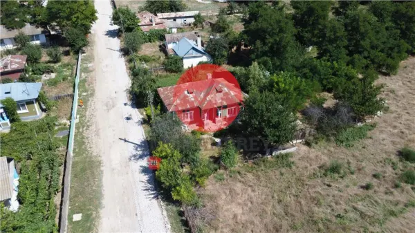 Casă 2 camere Valea Nucarilor - poza 2