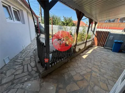 Casa renovata de vanzare, zona centrala, 78 mp, teren 136 mp - foto 2