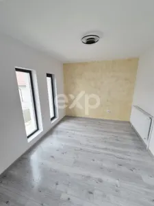 Casă P+M de vânzare – Pitești, Str. Constantin Dobrogeanu Gherea - Finalizată - foto 11