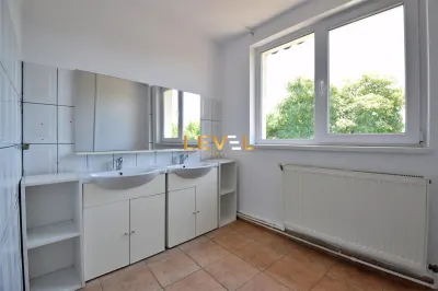[VIDEO] Vila Multifunctionala de Inchiriat | 9 camere 500 mp | Otopeni - foto 12